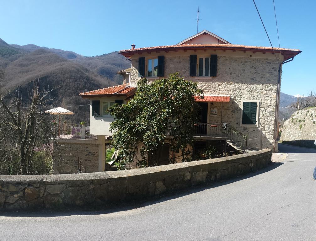 הוילה Pieve di Teco A Ca Du Barbijun מראה חיצוני תמונה